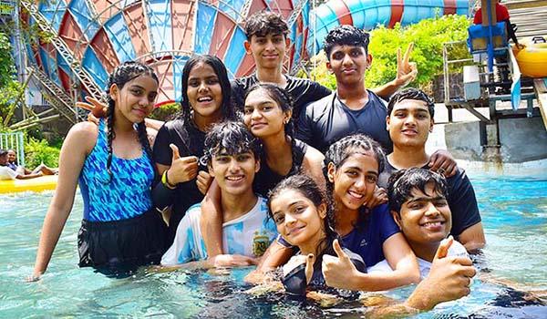 Team fun at Funworld